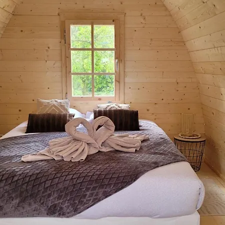 Avec Acces Piscine Illimite Luksustelt